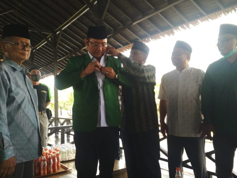 Pegiat Sosial H Yanto Oce Pilih DPC PPP Kota Tasikmalaya Sebagai Tempat Berlabuh