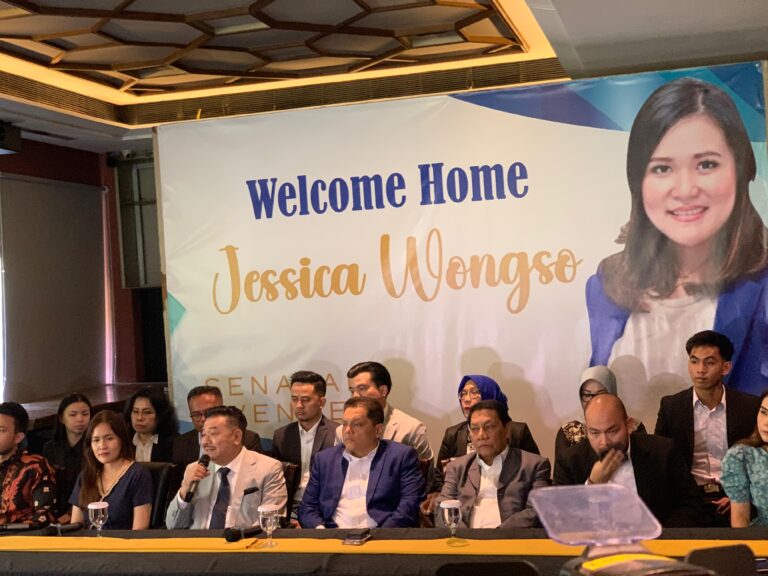 Jessica Wongso Resmi Bebas Bersyarat Jessica Wongso Resmi Bebas Bersyarat