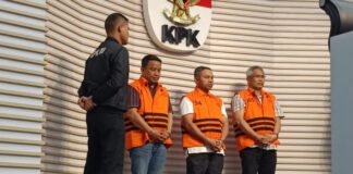 KPK Resmi Tetapkan Gubernur Riau Sebagai Tersangka