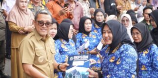 Pemkab Jeneponto Serahkan 6.139 SK PPPK Paruh Waktu, Bupati Tekankan Disiplin dan Integritas ASN
