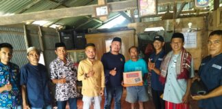 Berbagi di Bulan Suci Yang Penuh Berkah, Lurah Bontoa Sambangi 5 Orang Warga Miskin Ekstrim