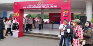 Gerakan Pangan Murah Polres Karawang Disambut Antusias Masyarakat