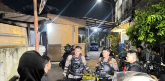 Patroli Brimob Polda Metro Jaya Membubarkan Pemuda Saat Pesta Miras di Jakarta Timur