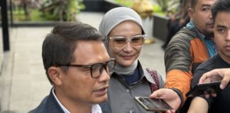 KPK Cecar Istri Ono Surono Soal Duit dan Dokumen Hasil Penggeledahan