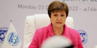 Selat Hormuz Terblokade, IMF Khawatir Rantai Pasok Global Lumpuh