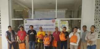 Silaturahmi Anggota Intelkam PMJ dengan Warga Terdampak TPA Liar Limo di Depok